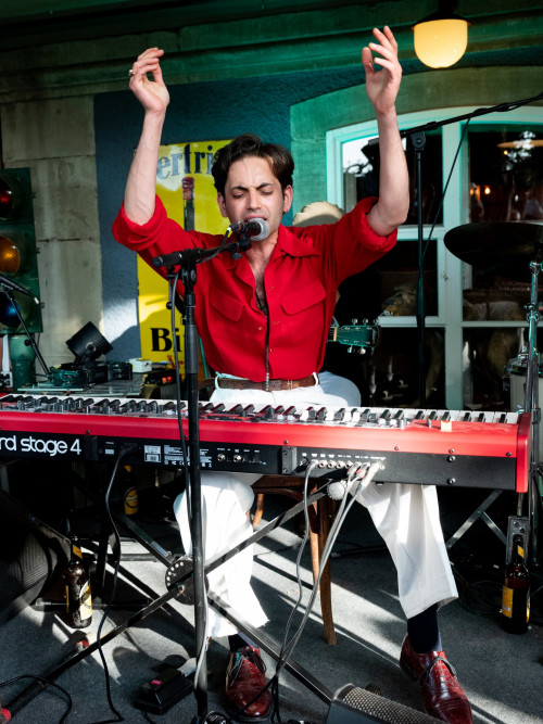 Kitty, Daisy & Lewis &middot; Mühle Hunziken