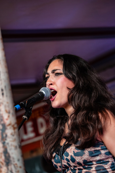 Kitty, Daisy & Lewis &middot; Mühle Hunziken