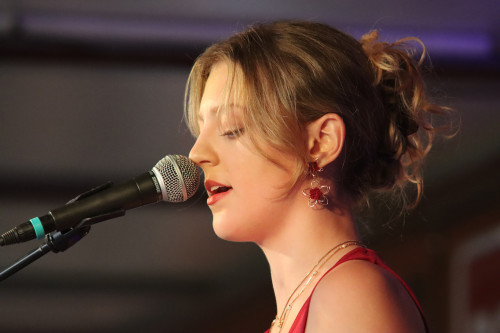 KT Tunstall / Support: Eva Leandra &middot; Mühle Hunziken