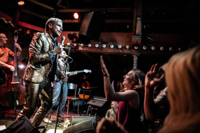 Kummerbuben & das Apokalypse-Orchester &middot; Mühle Hunziken