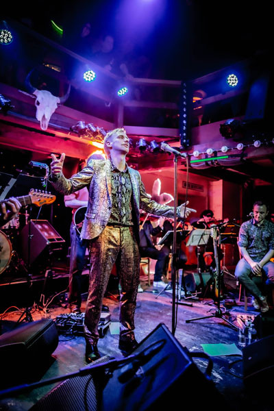 Kummerbuben & das Apokalypse-Orchester &middot; Mühle Hunziken