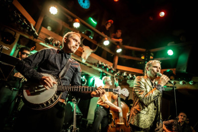 Kummerbuben & das Apokalypse-Orchester &middot; Mühle Hunziken