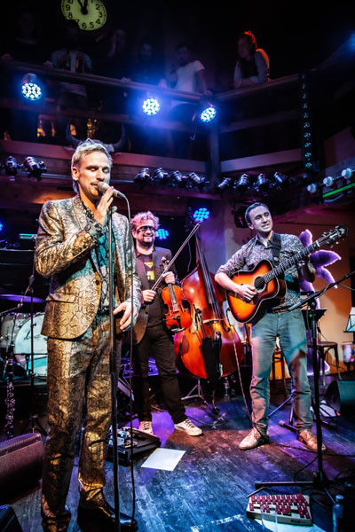 Kummerbuben & das Apokalypse-Orchester &middot; Mühle Hunziken