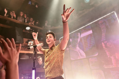 Luca Hänni &middot; Mühle Hunziken