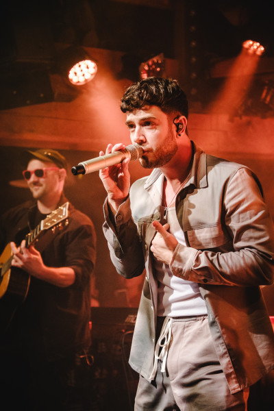 Luca Hänni / Support: Remo Forrer &middot; Mühle Hunziken