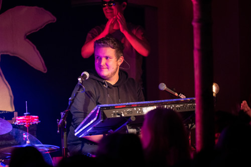 Marius Bear / Support: Lea Wildhaber &middot; Mühle Hunziken