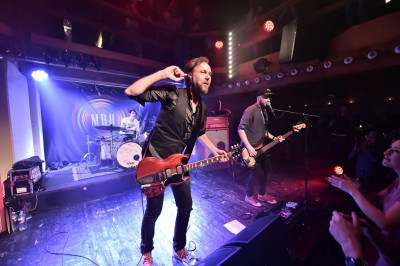 Modern Day Heroes & Karthun &middot; Mühle Hunziken