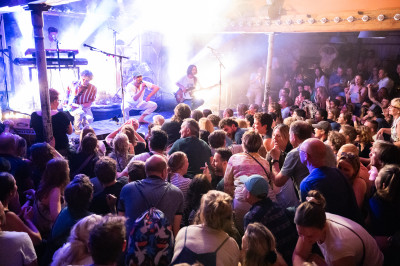 Pedestrians / Support: Fabienne &middot; Mühle Hunziken