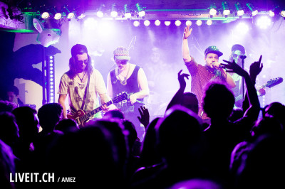 Red Shoes / Support: Container 6 &middot; Mühle Hunziken