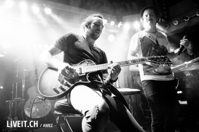 Red Shoes / Support: Container 6 &middot; Mühle Hunziken