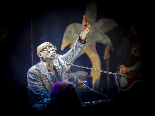 ROACHFORD / Support: Ada Morghe &middot; Mühle Hunziken