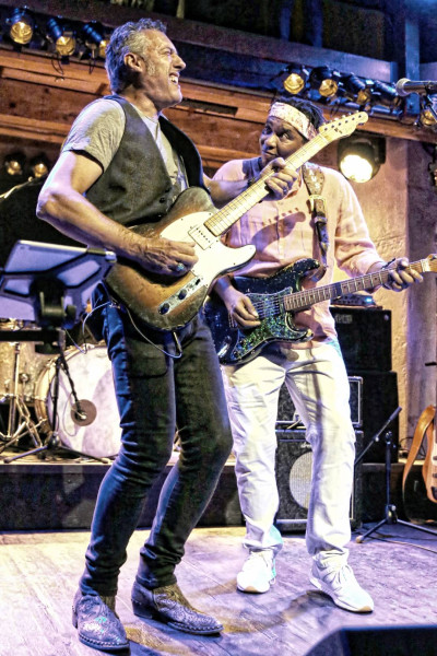 Rob Mo & Willie J Laws &middot; Mühle Hunziken