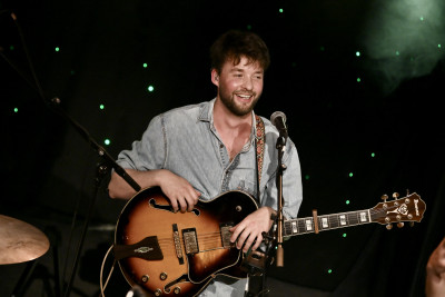 Ryan Harris / Support: Ben Morgan &middot; Mühle Hunziken