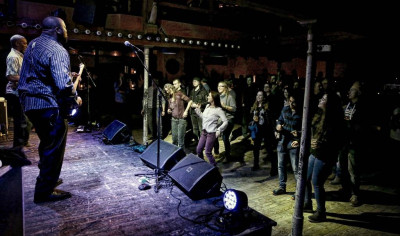 Shawn Holt & The Teardrops &middot; Mühle Hunziken