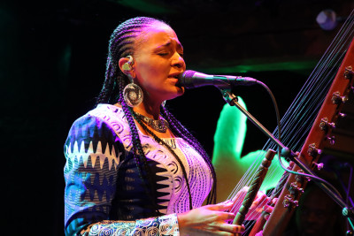 Sona Jobarteh &middot; Mühle Hunziken