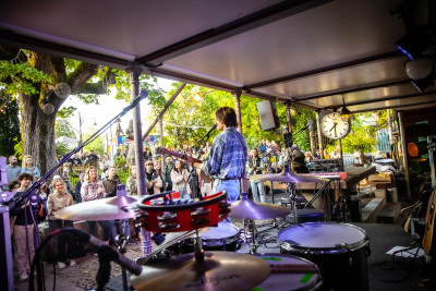The Dreggs / Support: Tay Oskee &middot; Mühle Hunziken