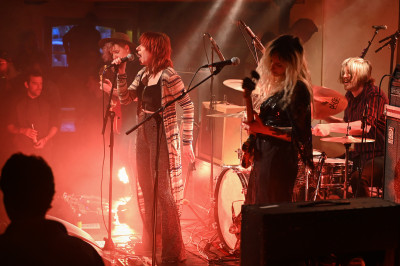 The Subways / Support: Velvet Two Stripes &middot; Mühle Hunziken