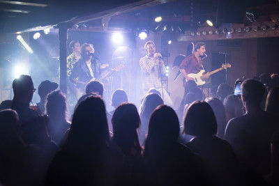 THIRTY-THR33 / Support: Cove Diamond &middot; Mühle Hunziken