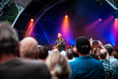 Tommy Emmanuel Openair &middot; Mühle Hunziken
