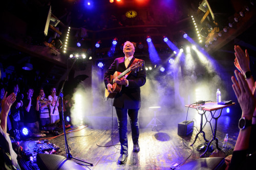 Tommy Emmanuel / Special Guest: Mike Dawes &middot; Mühle Hunziken