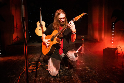 Tommy Emmanuel / Special Guest: Mike Dawes &middot; Mühle Hunziken