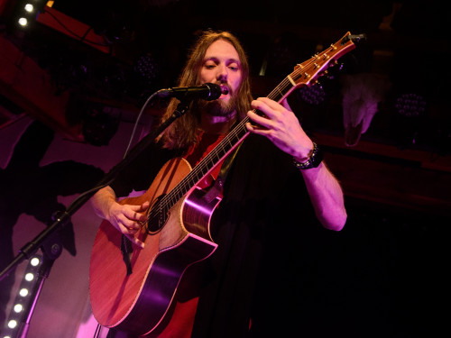 Tommy Emmanuel / Special Guest: Mike Dawes &middot; Mühle Hunziken