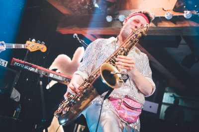 Ü44-Party mit Au Revoir Legs &middot; Mühle Hunziken