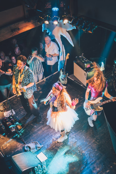 Ü44-Party mit Au Revoir Legs &middot; Mühle Hunziken