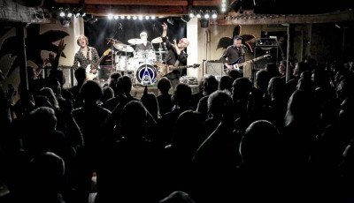 Wishbone Ash / Support: Doris Brendel &middot; Mühle Hunziken