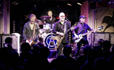 Wishbone Ash / Support: Doris Brendel &middot; Mühle Hunziken